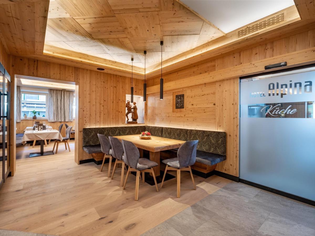 Hotel Alpina Ried im Zillertal Eksteriør billede