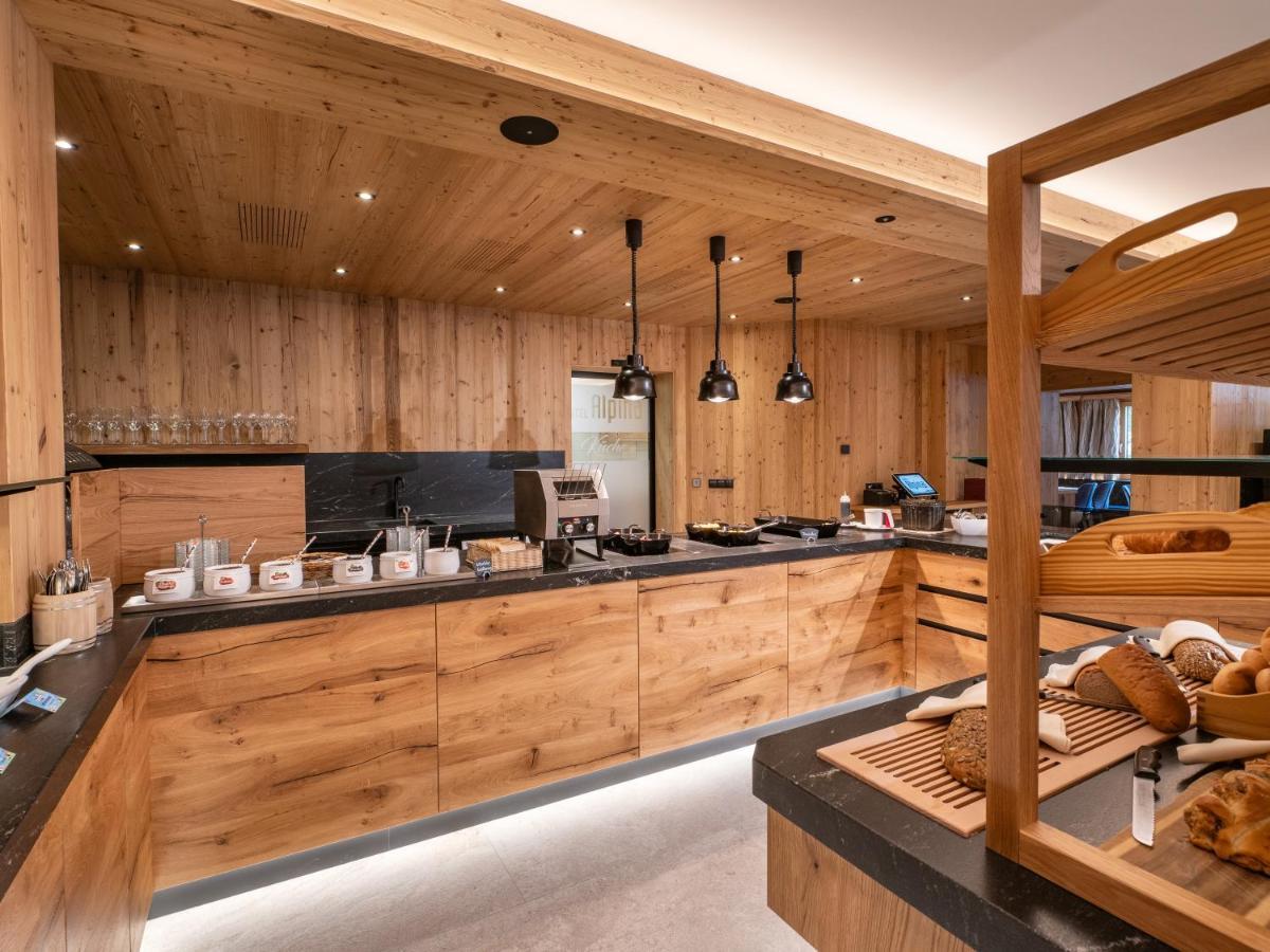 Hotel Alpina Ried im Zillertal Eksteriør billede