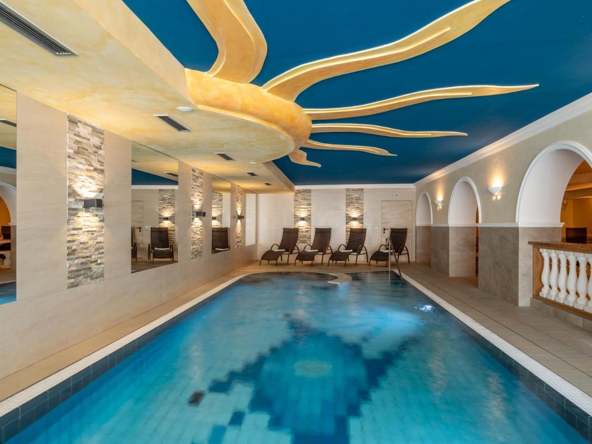 Hotel Alpina Ried im Zillertal Eksteriør billede