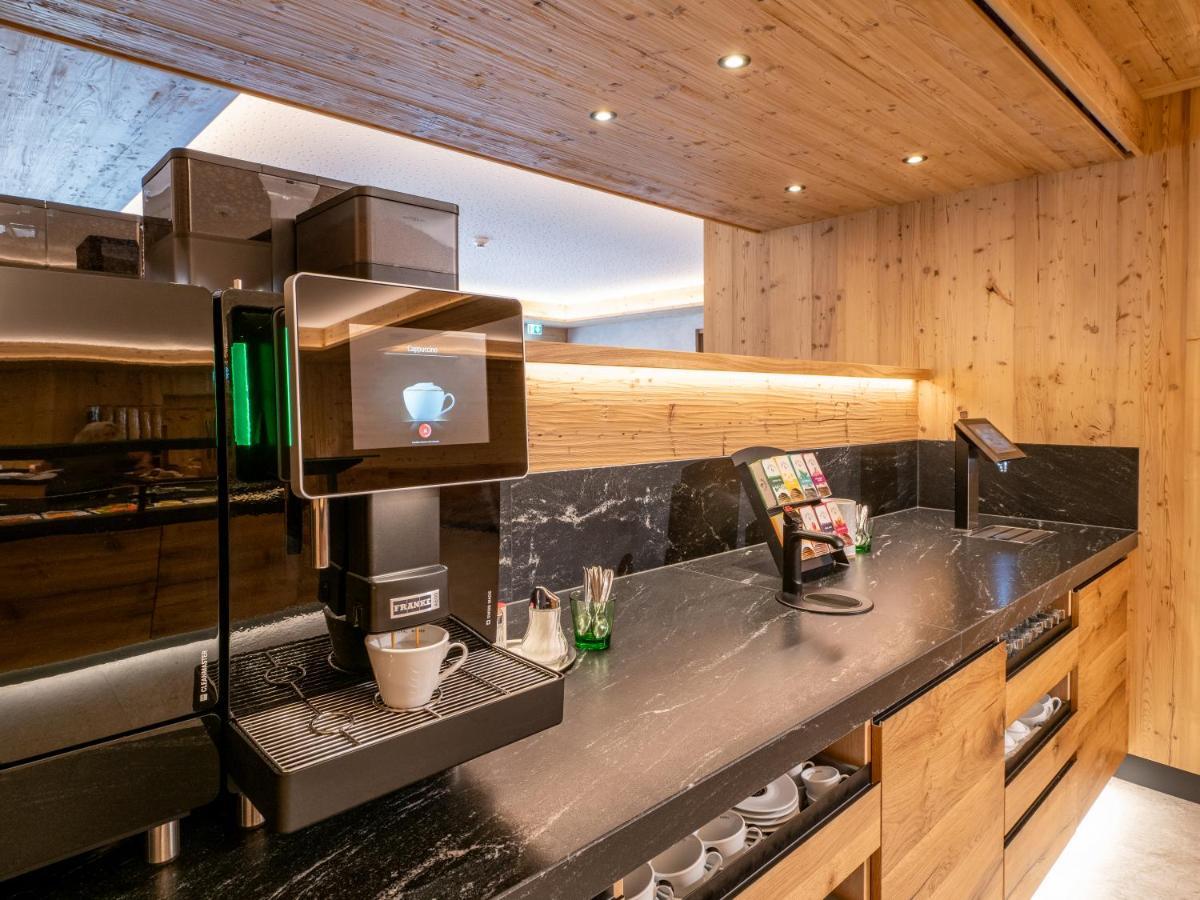 Hotel Alpina Ried im Zillertal Eksteriør billede