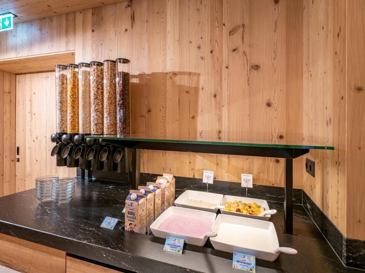Hotel Alpina Ried im Zillertal Eksteriør billede
