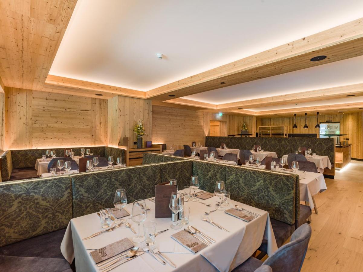 Hotel Alpina Ried im Zillertal Eksteriør billede