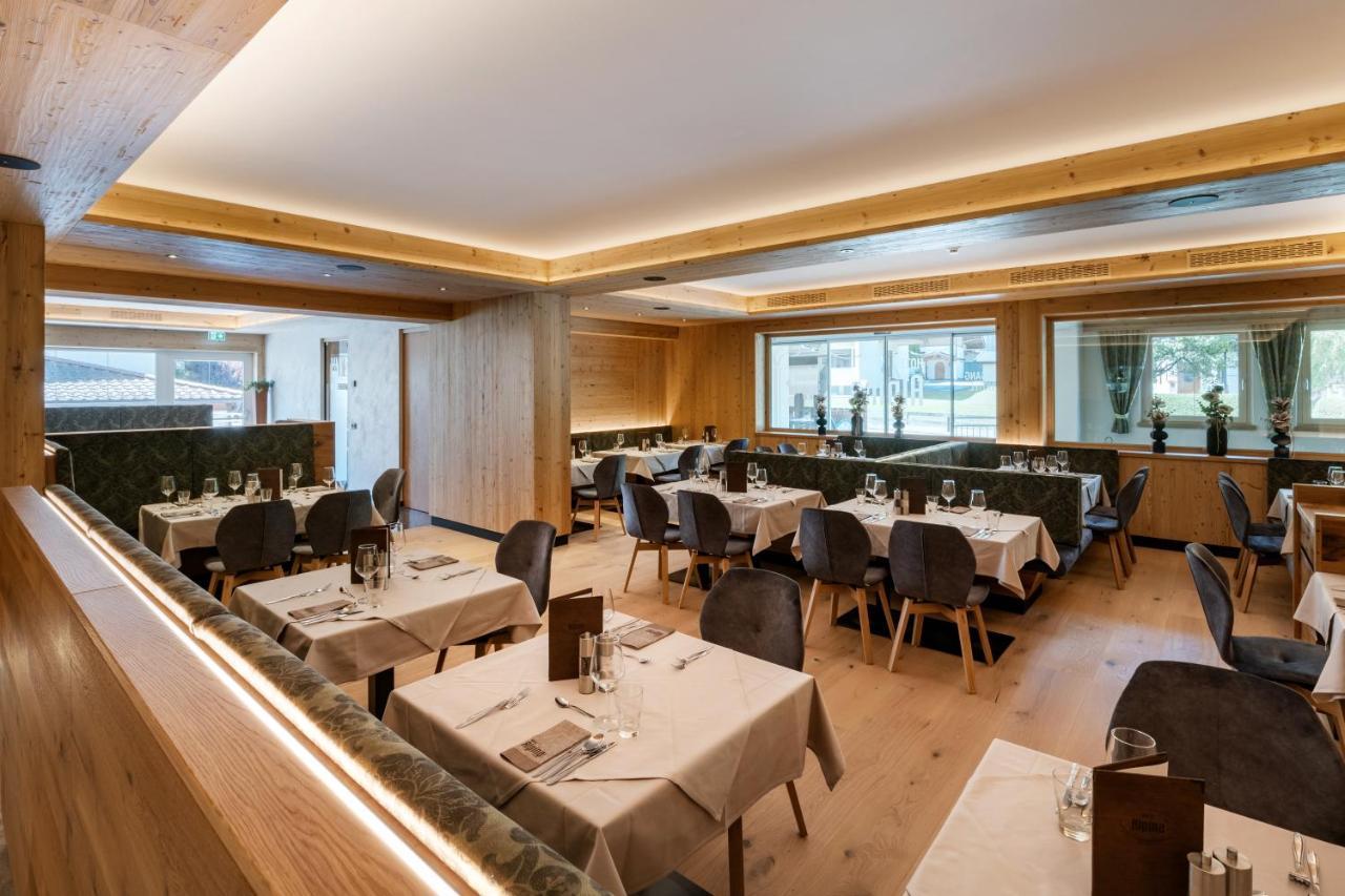 Hotel Alpina Ried im Zillertal Eksteriør billede
