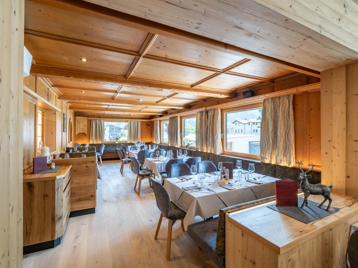 Hotel Alpina Ried im Zillertal Eksteriør billede