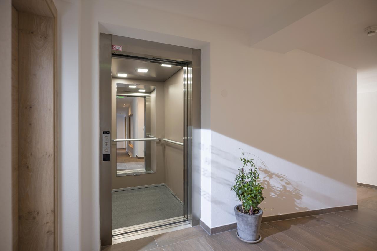 Hotel Alpina Ried im Zillertal Eksteriør billede